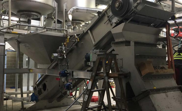 Two SlurryCups mounted on a single Grit Snail