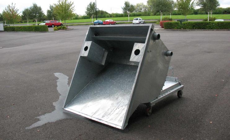 Self-Dumping Decanter in dump mode