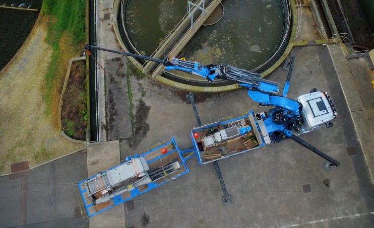 UK Wastewater Services specialist lifting 